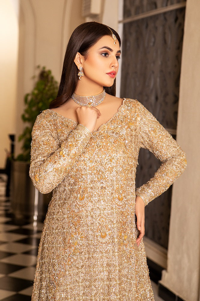 Traditional Pakistani Bridal Dress in Golden Maxi Style Online Nameera by Farooq Traditional Pakistani Bridal Dress in Golden Maxi Style Online Nameera by Farooq