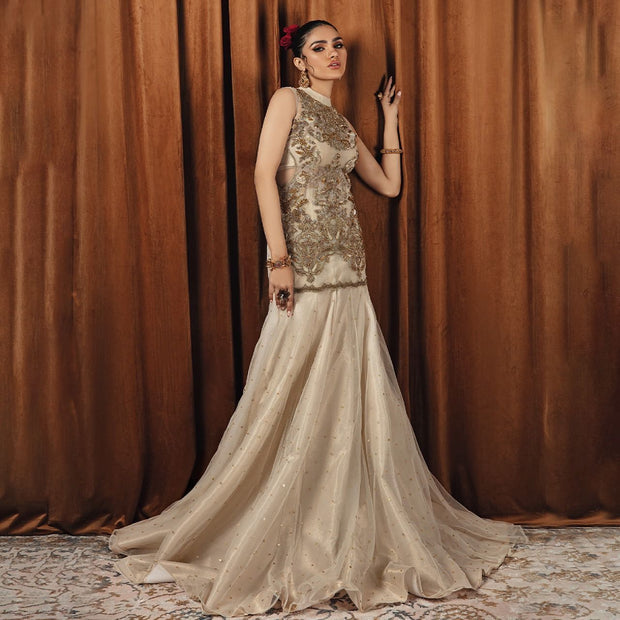 Royal Pakistani Bridal Dress in Kameez Lehenga Style