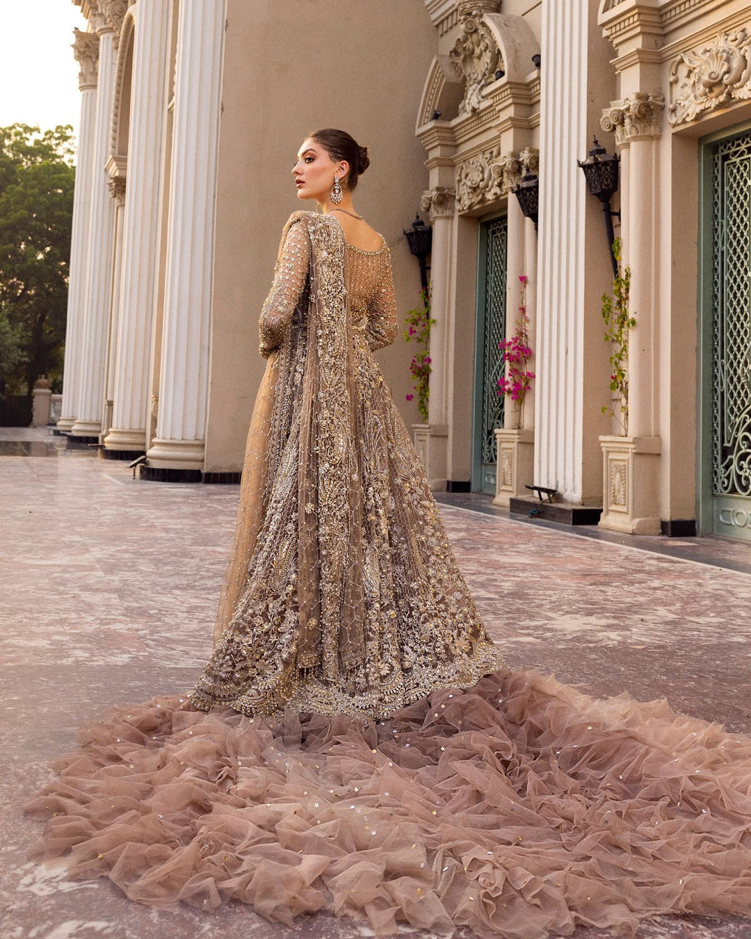 Stunning Pakistani Bridal Dresses with Long Tail & Dupatta