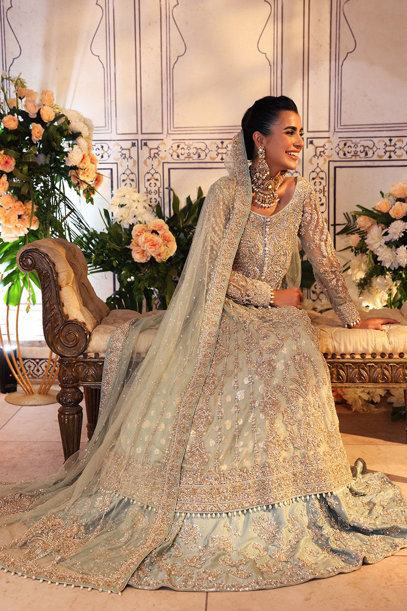 Pakistani Bridal Dress: Elegant Gown with Blue Lehenga