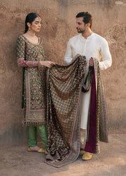 Royal Pakistani Green Wedding Dress in Kameez Trouser Style