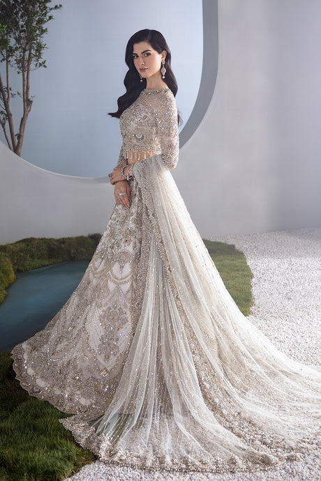 Elegant White Bridal Lehenga with Choli & Dupatta