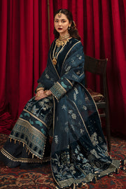 Salwar Kameez Embroidered by Pakistani Designer Online