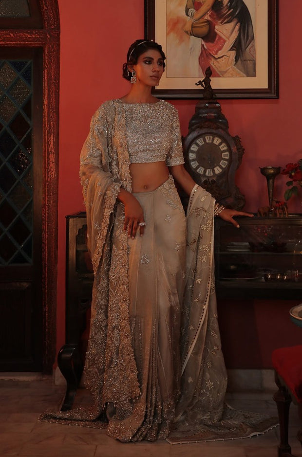 Shimmering Off White Bridal Saree Dress for Wedding