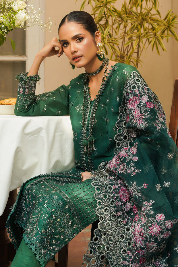 Shop Traditional Green Embroidered Pakistani Kameez Salwar Suit 2023