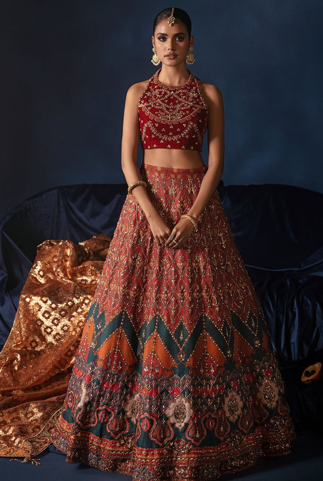 Elegant Sleeveless Bridal Lehenga Choli for Pakistani Weddings