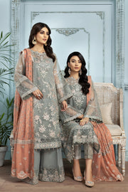Traditional Dress Pakistani in Light Grey Shade Latest