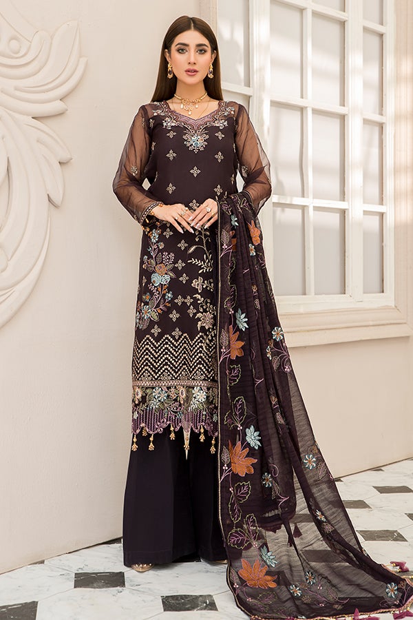 Traditional Dress of Pakistan in Purple Shade
