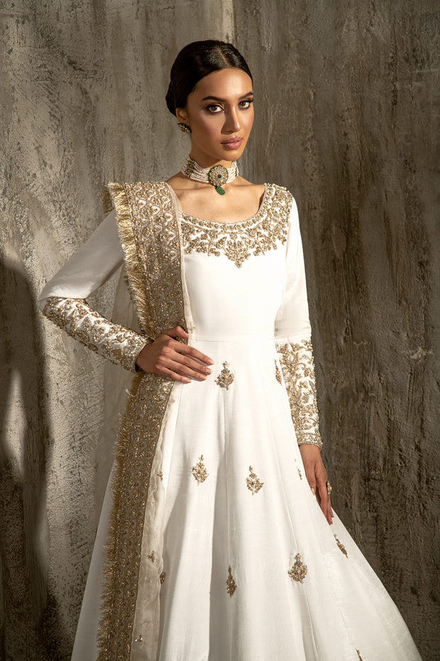 Traditional Nikkah Dress for Bride in Pishwas Style
