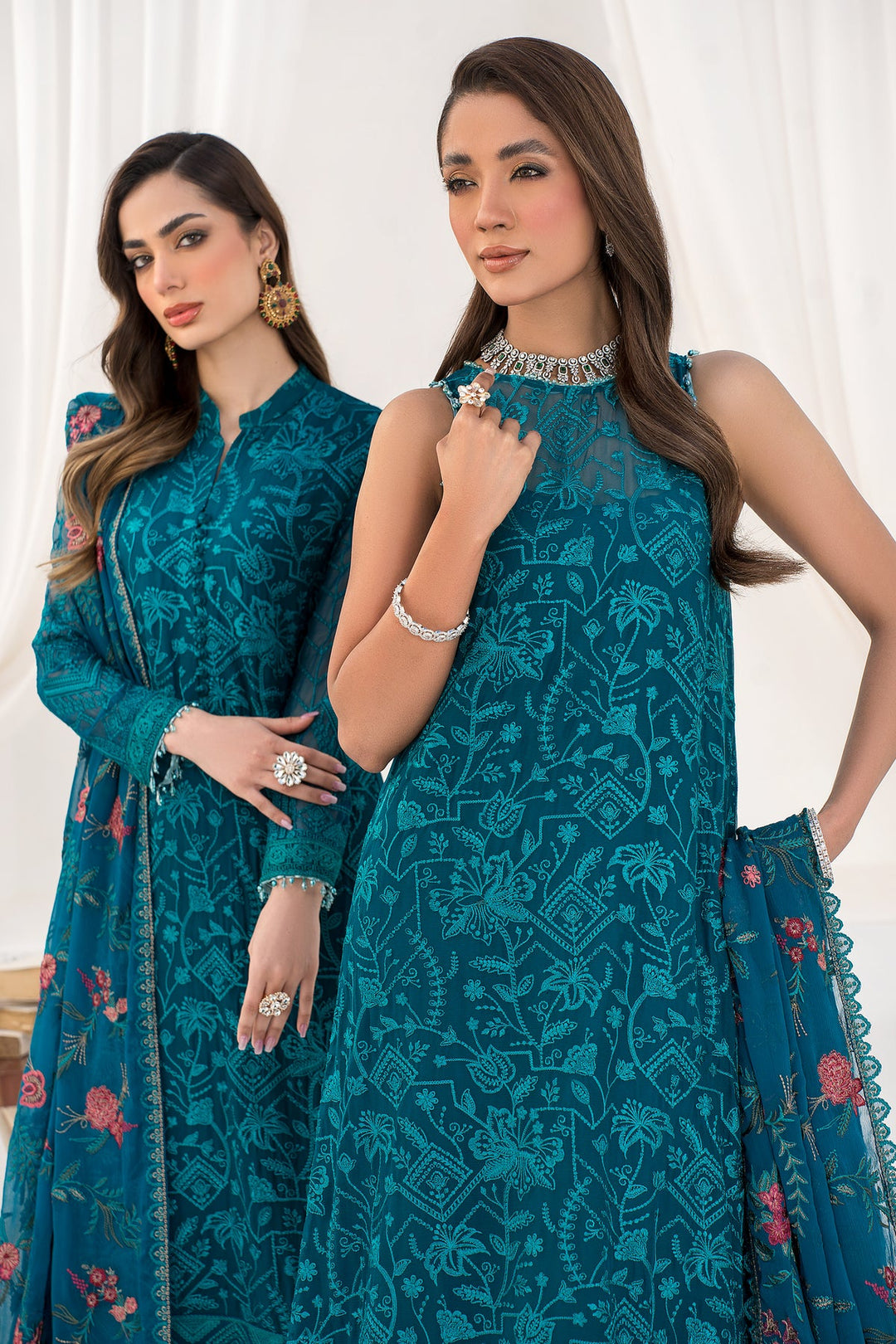 Traditional Traditional Pakistani Embroidered Kameez Trouser Dress 2023