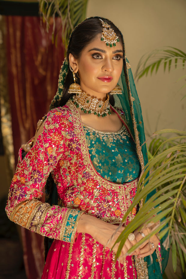 Traditional Pishwas and Lehenga Pakistani Bridal Dress Online