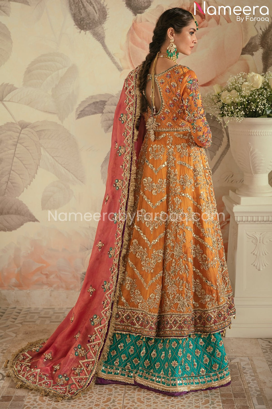 Traditional Pishwas and Sharara Mehndi Dress Online