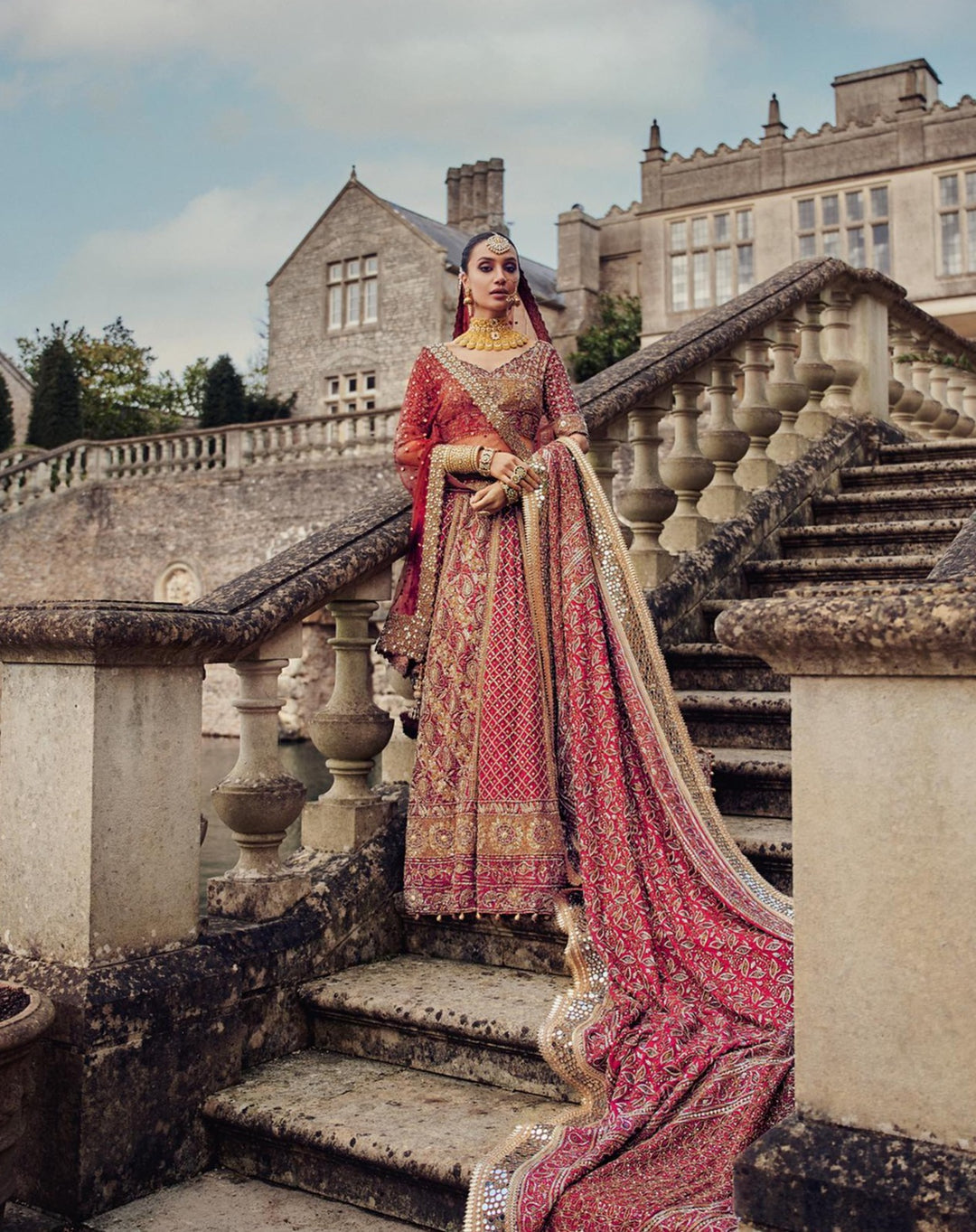 Exquisite Pakistani Bridal Lehenga Choli in Red and Gold