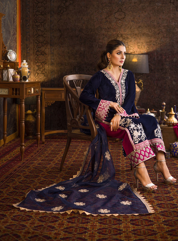Velvet Salwar Kameez Designs Pakistani Dress for party
