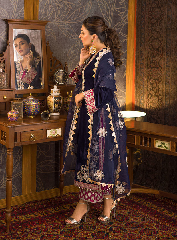 Velvet Salwar Kameez Designs Pakistani Wear