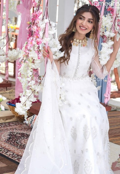 White Frocks Pakistani Dresses