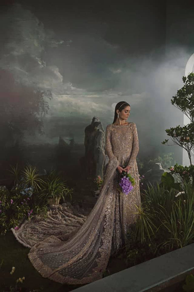white lehenga bridal