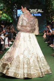 White Lehenga Choli Dress for Pakistani Wedding Dresses 2023