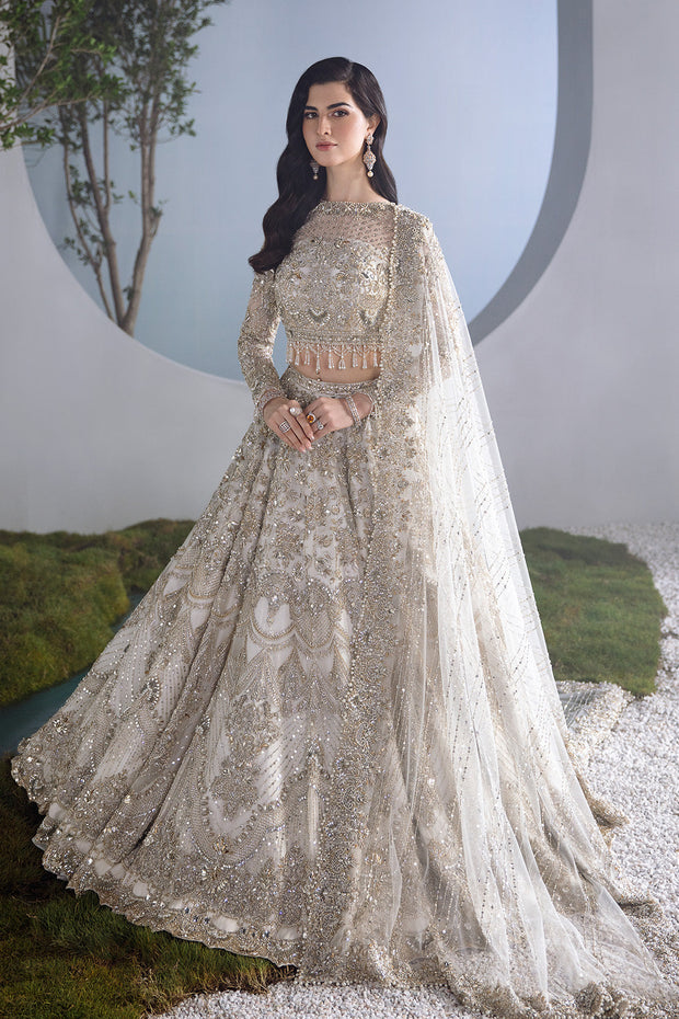 White Lehenga Choli Dupatta Pakistani Bridal Dress