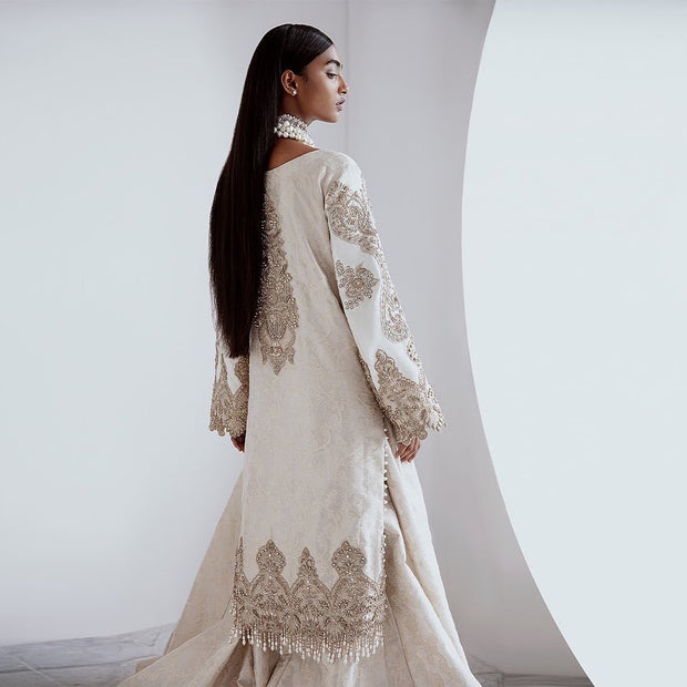 White Lehenga Kameez Pakistani Wedding Dress