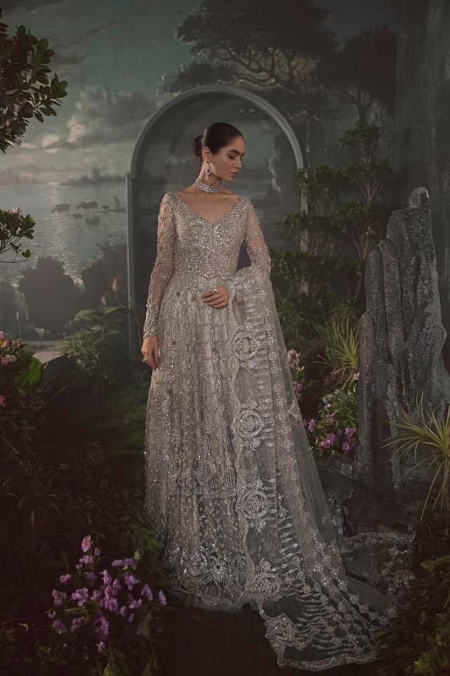 White Lehenga