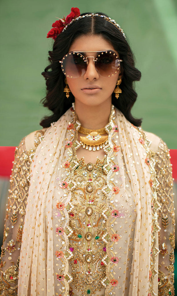 White Long Kameez Capri for Pakistani Wedding Dress