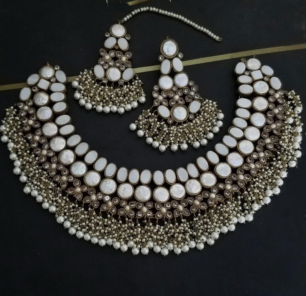White kundan sale