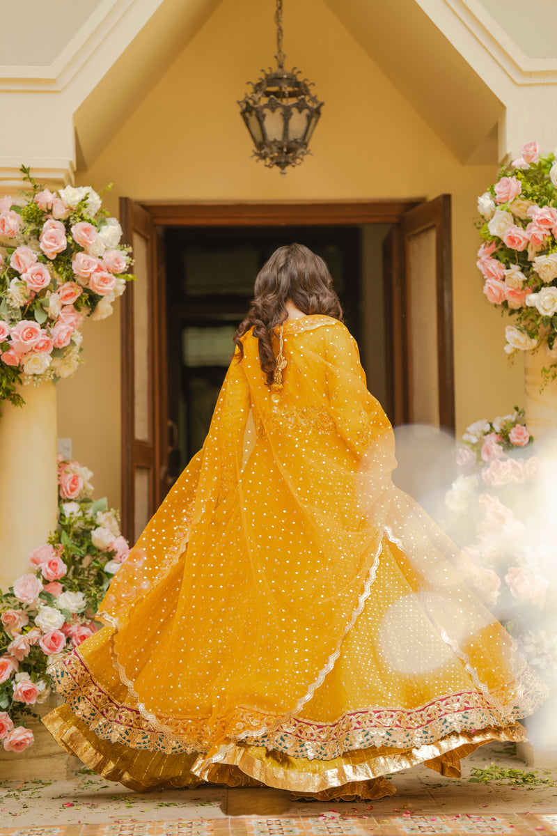 Elegant Yellow Pishwas Frock - Premium Pakistani Bridal Dress