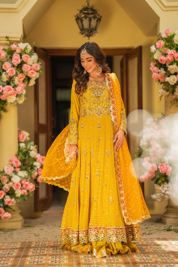 Yellow Traditional Pishwas Frock Pakistani Bridal Dress