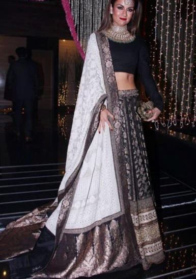 Latest Jamawar Black&pearlwhite Indian wedding dress
