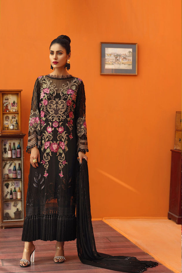 Latest Pakistani Dress in Black For Women
