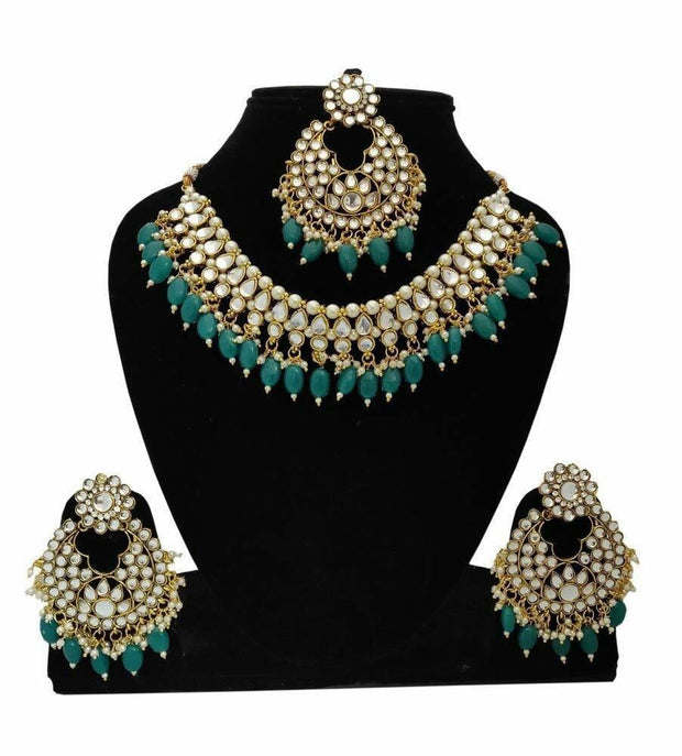 GOLD PLATED BRIDAL JEWELLERY SET IN TRADITIONAL TOUCH