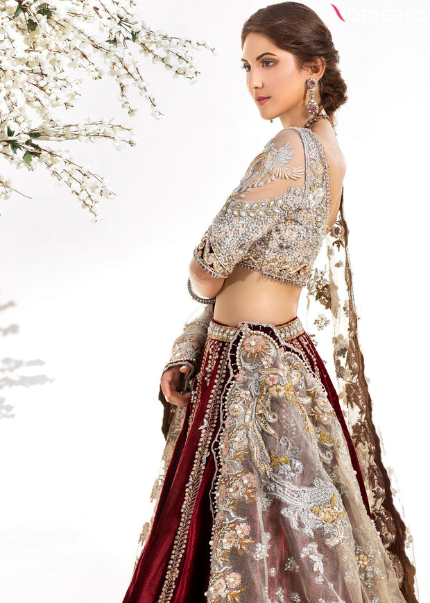 bride in red lehenga