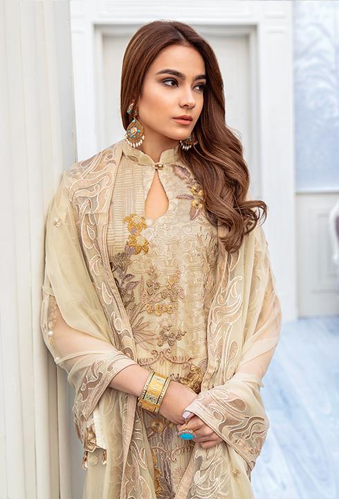 Chiffon Outfits 2020 Online Embellished With Sequins Work – Nameera by ...