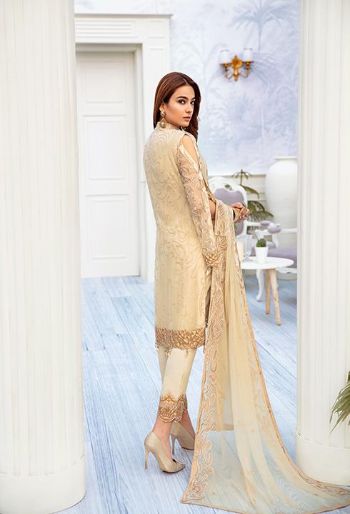 Chiffon Outfits 2020 Online Embellished With Sequins Work – Nameera by ...