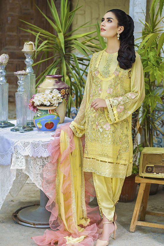Beautiful crinkle chiffon dress in lavish yellow color 