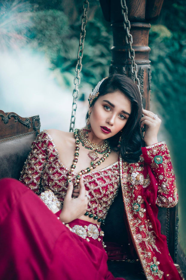 Buy Trendy 2019 Indian Wedding Lehenga Online – Nameera by Farooq