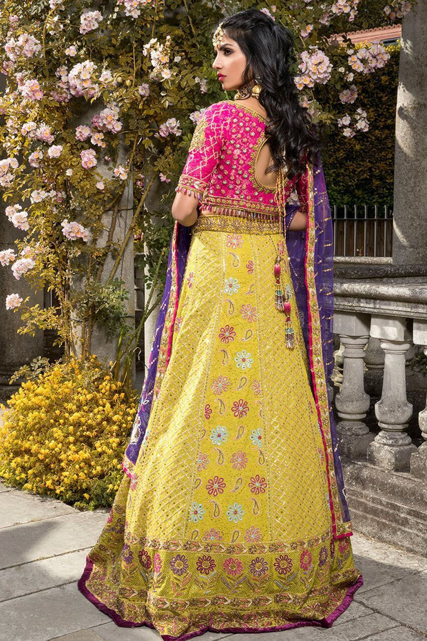 Indian mehndi dress in yellow and pink color embroidered MEDIUM Indian mehndi dress in yellow and pink color embroidered MEDIUM