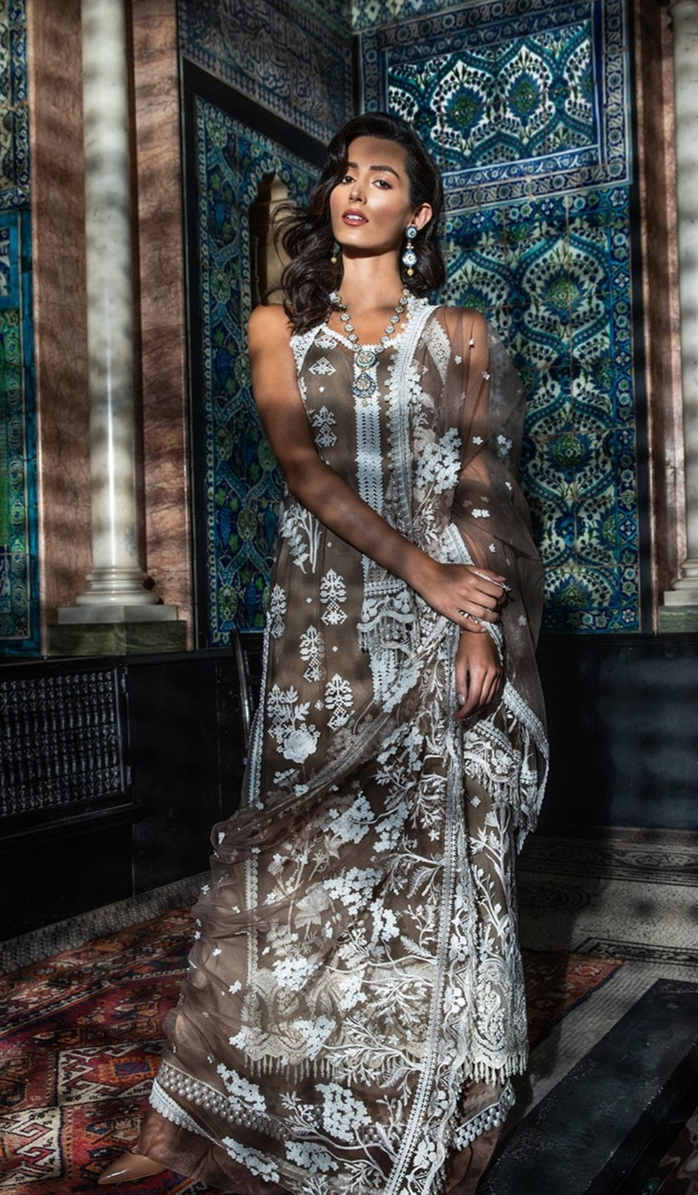 Attire as per latest Pakistani fashion trends 2019 1