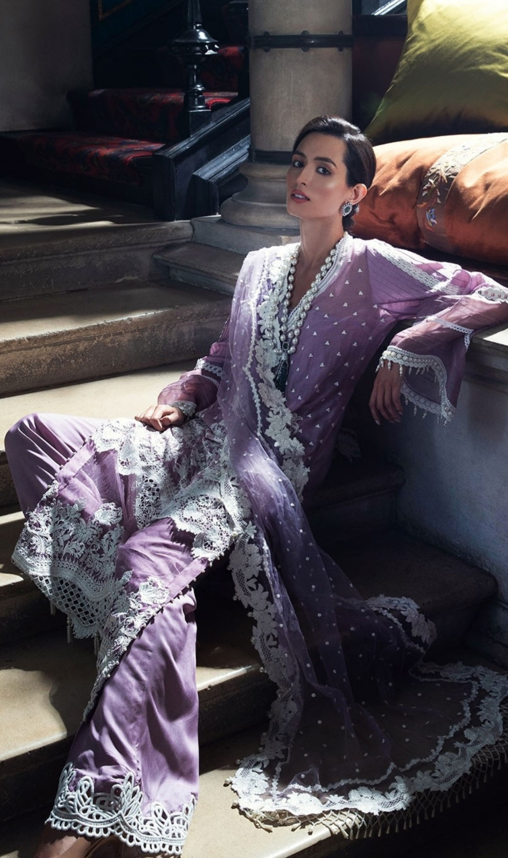 Decent and classy dress design Pakistani 1