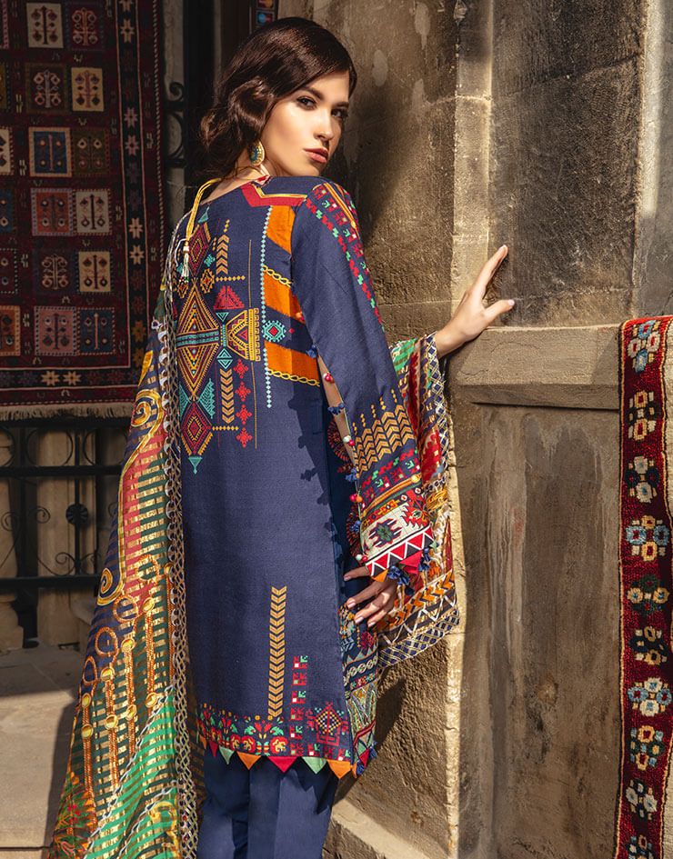 linen embroidered dress with flower printsin blue color – Nameera by Farooq