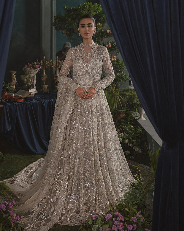 off white and gold lehenga
