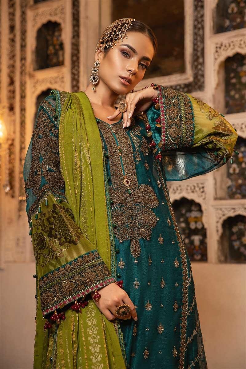 Pakistani designer party dresses with eye catching designs Nameera by Farooq Pakistani designer party dresses with eye catching designs Nameera by Farooq