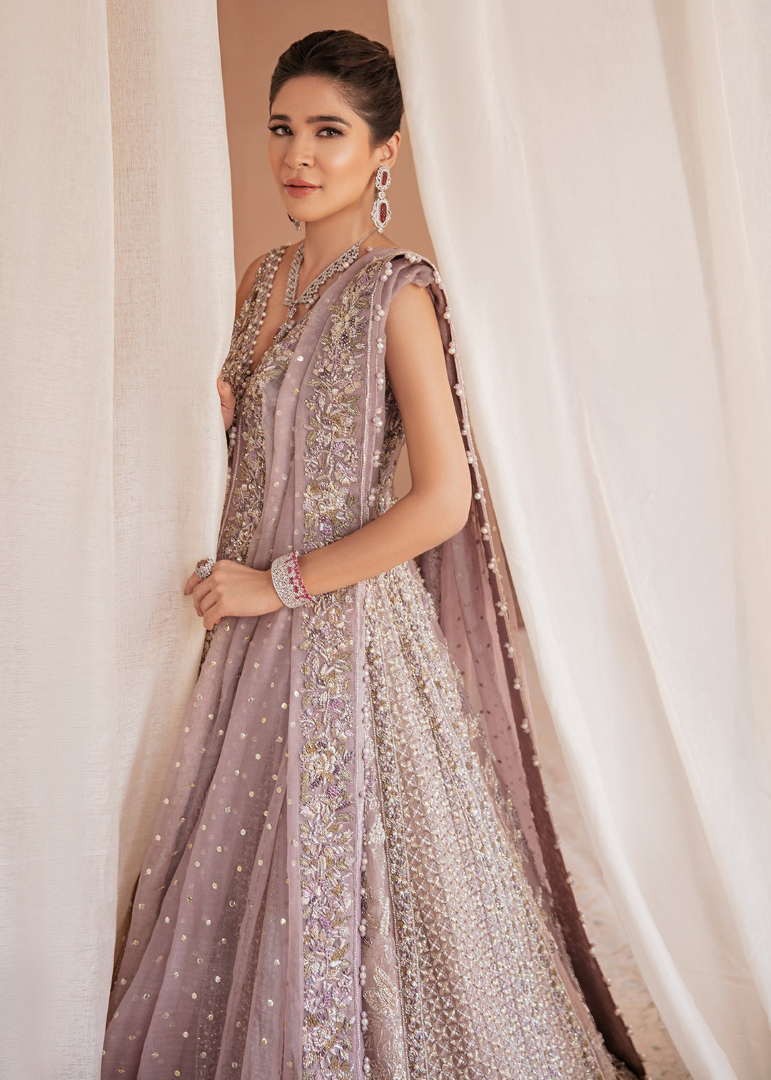 pakistani lehenga
