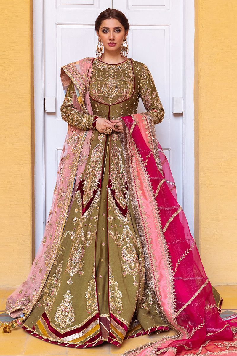 peshwas with bridal lehenga