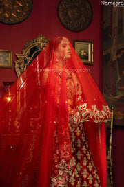 red bridal lehnga
