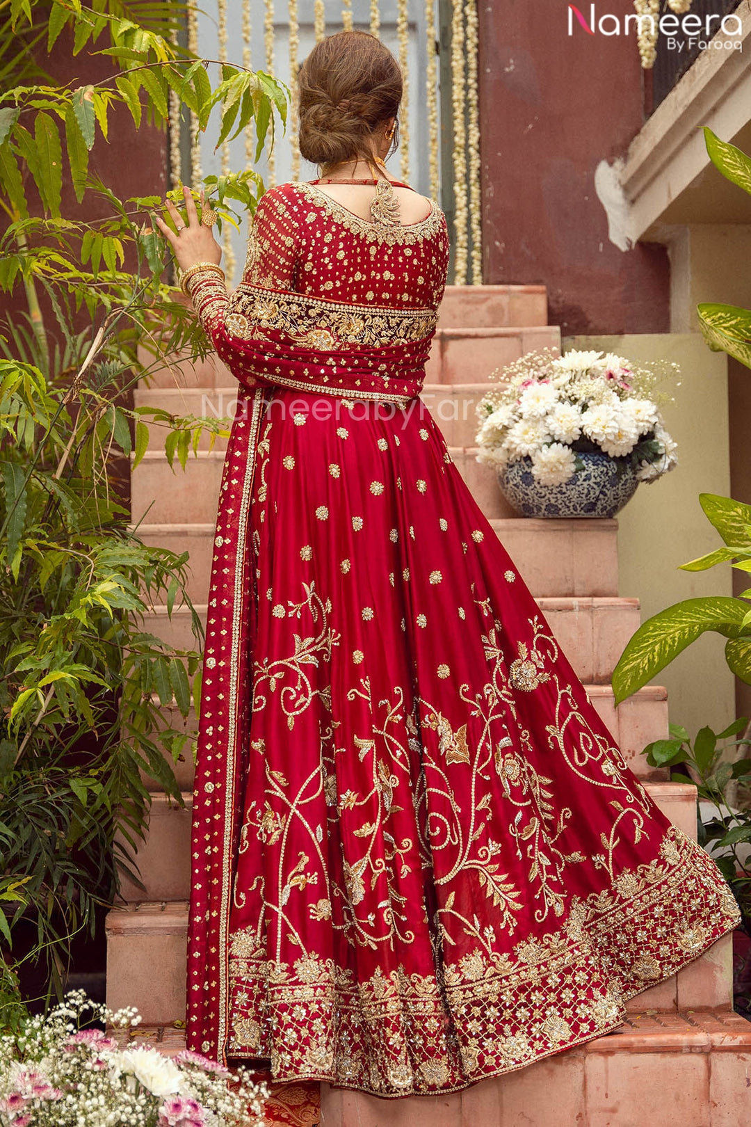 red lehenga