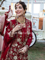 red salwar suit for wedding