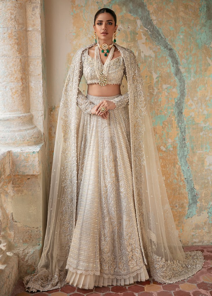 white lehenga choli