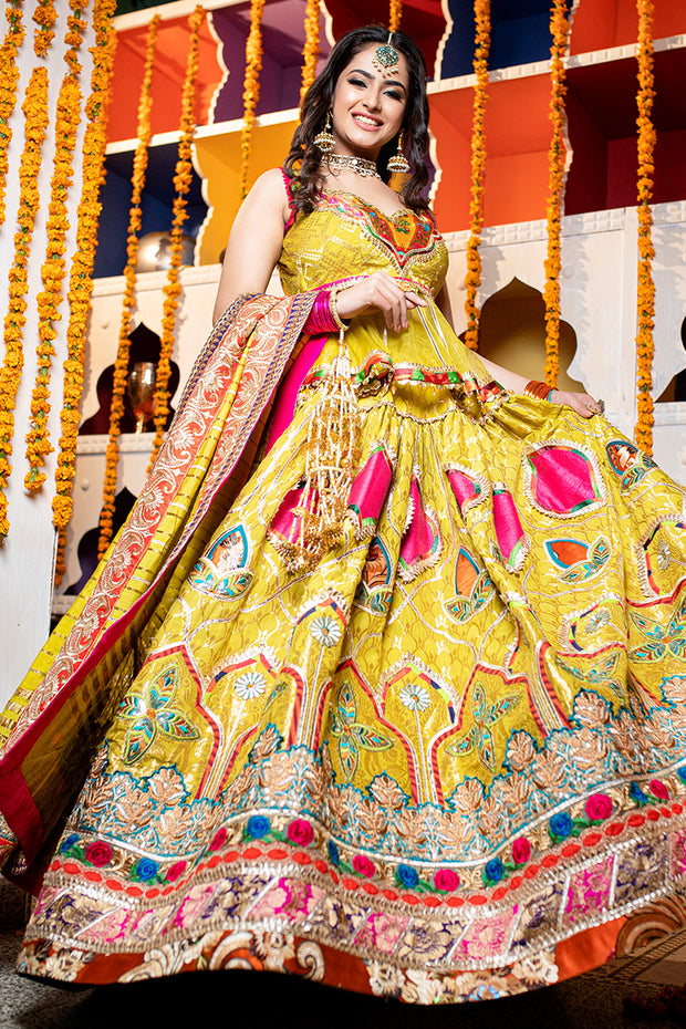 Beautiful HSY Embellished Mehndi Lehenga Attire #BN685